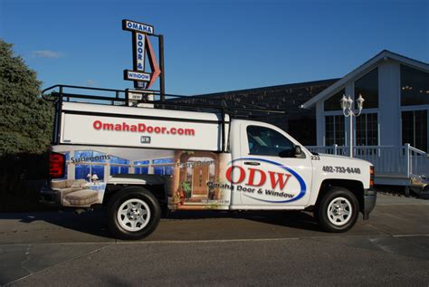 Omaha door and window - Omaha Door and Window offers quality garage door replacement and installation for residential and commercial customers in Omaha, NE. The selection you need. The experience you deserve. 402.733.6440 contact@omahadoor.com